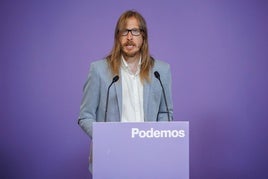 El secretario de Organización y portavoz de Podemos, Pablo Fernández.