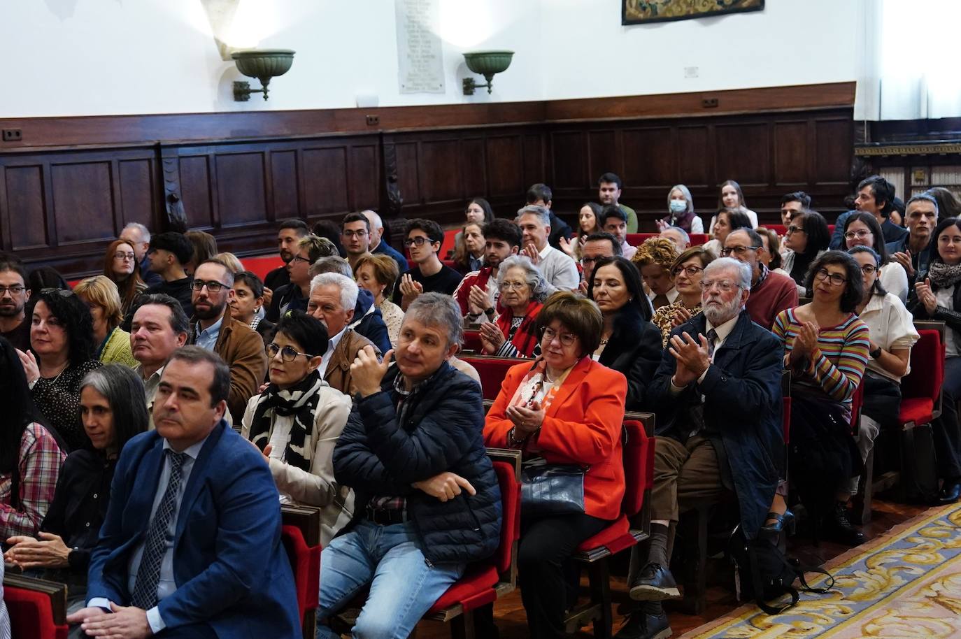 Alumnos cum laude: &quot;Son muchas noches de estudio...&quot;