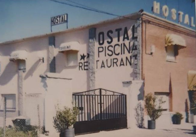 El Hostal Restaurante Carolina, situado en Pedrosillo el Ralo, cumple 50 años. A lo largo de su historia, siempre ha ofrecido la mejor atención y servicio al cliente.
