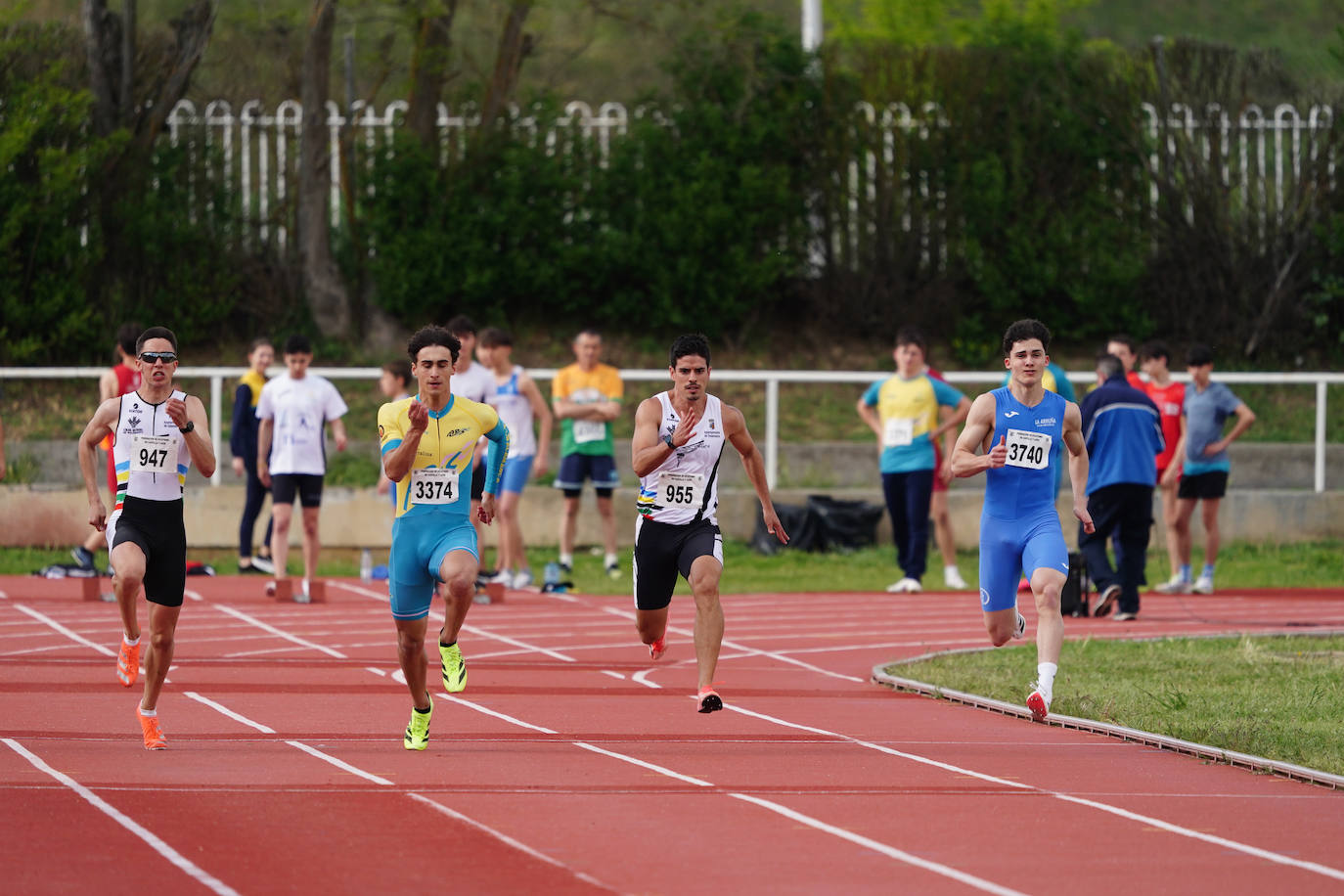 Otra tarde de gran atletismo en el Control Primavera Ayuntamiento de Salamanca