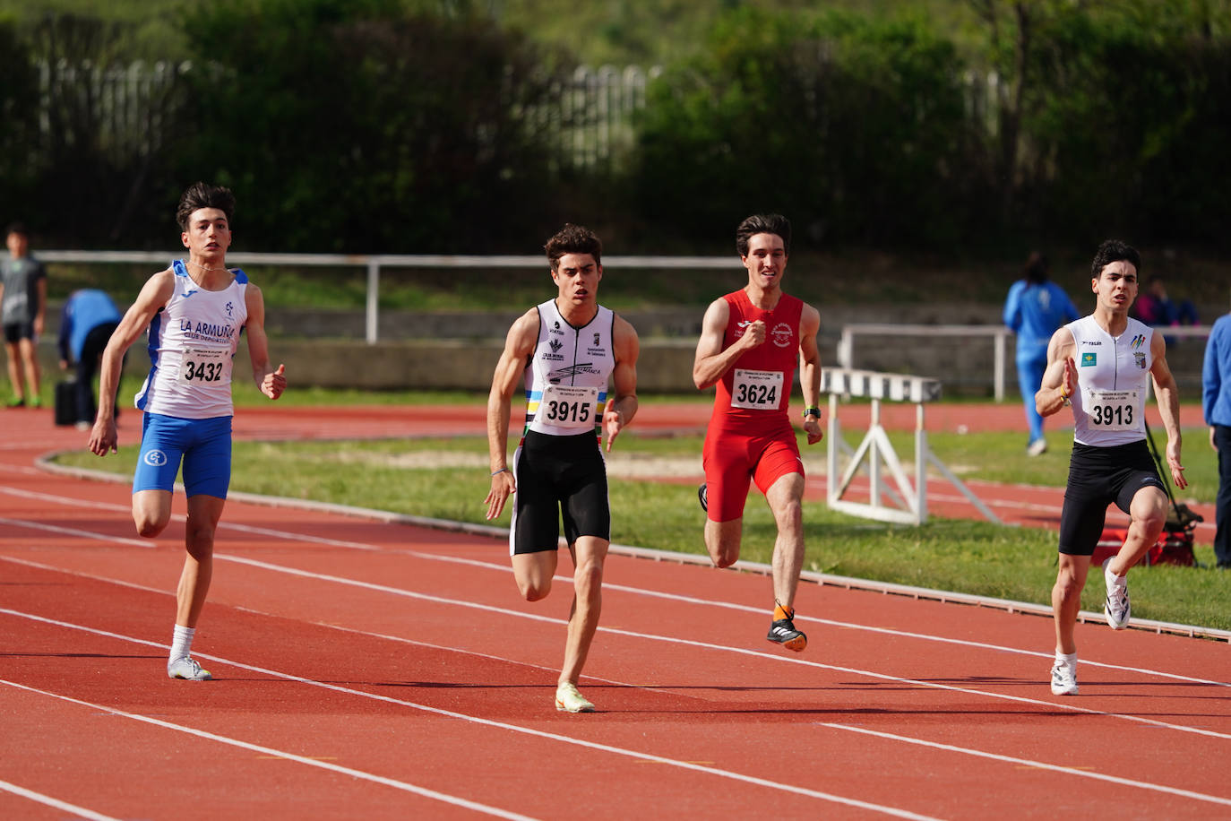 Otra tarde de gran atletismo en el Control Primavera Ayuntamiento de Salamanca