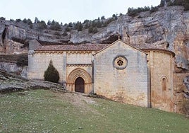 Imagen de la ermita de Río Lobos.