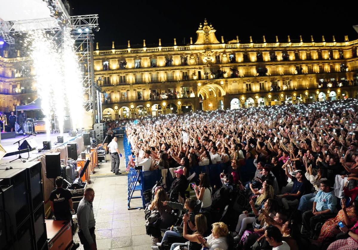 Presión sonora máxima uniforme en la Plaza de 110 decibelios, imprescindible para Ferias