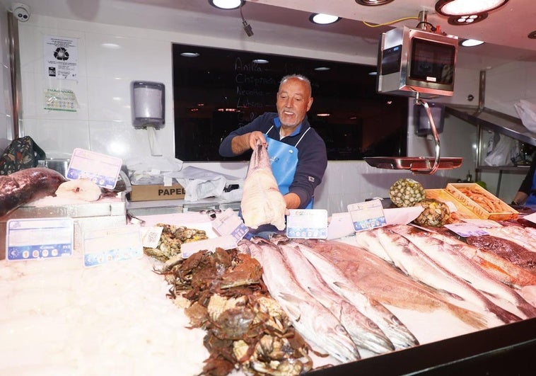 Imagen de una de las pescaderías del Mercado Central.