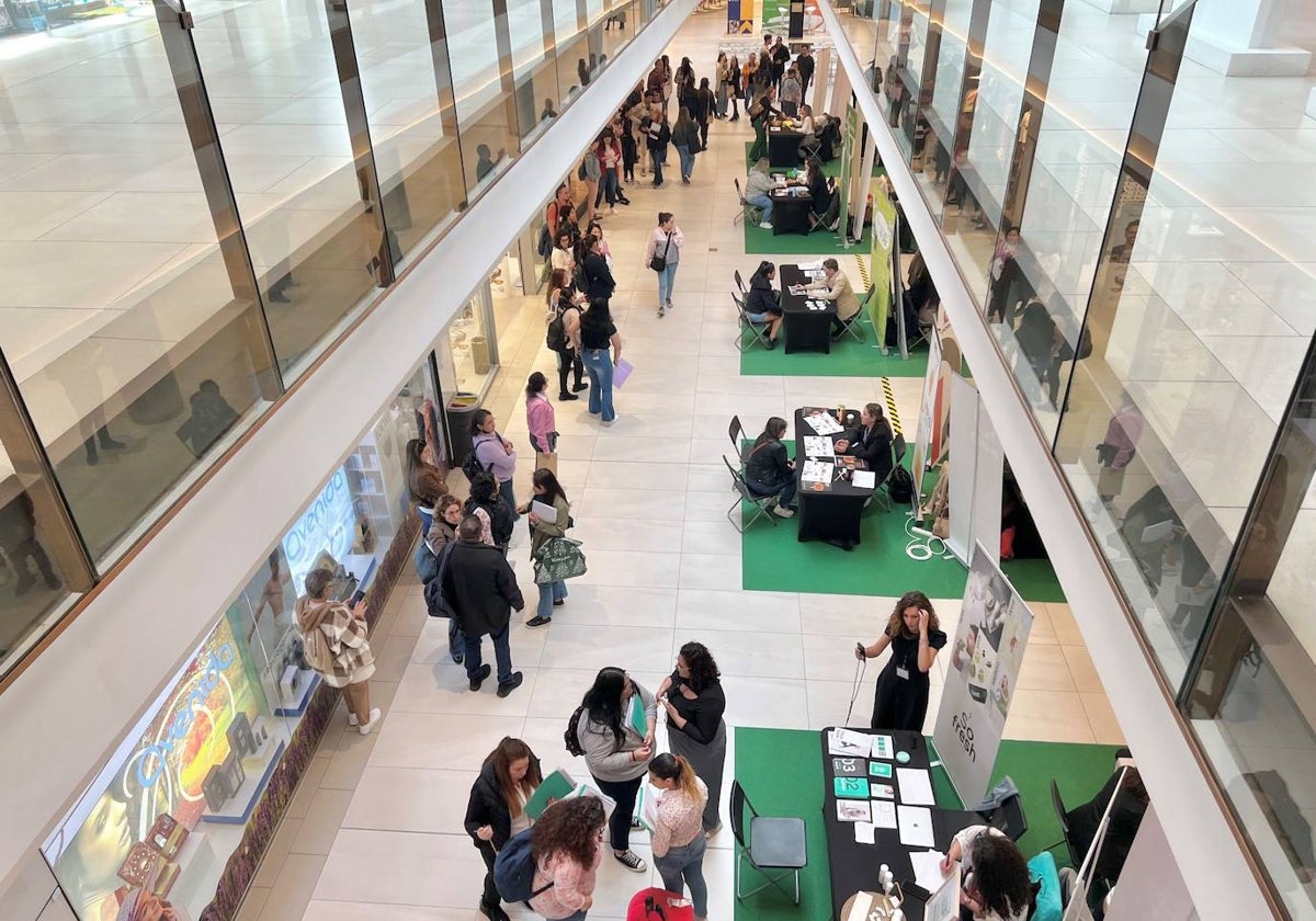El Centro Comercial El Tormes vuelve a ser punto de encuentro de empleo y oportunidades