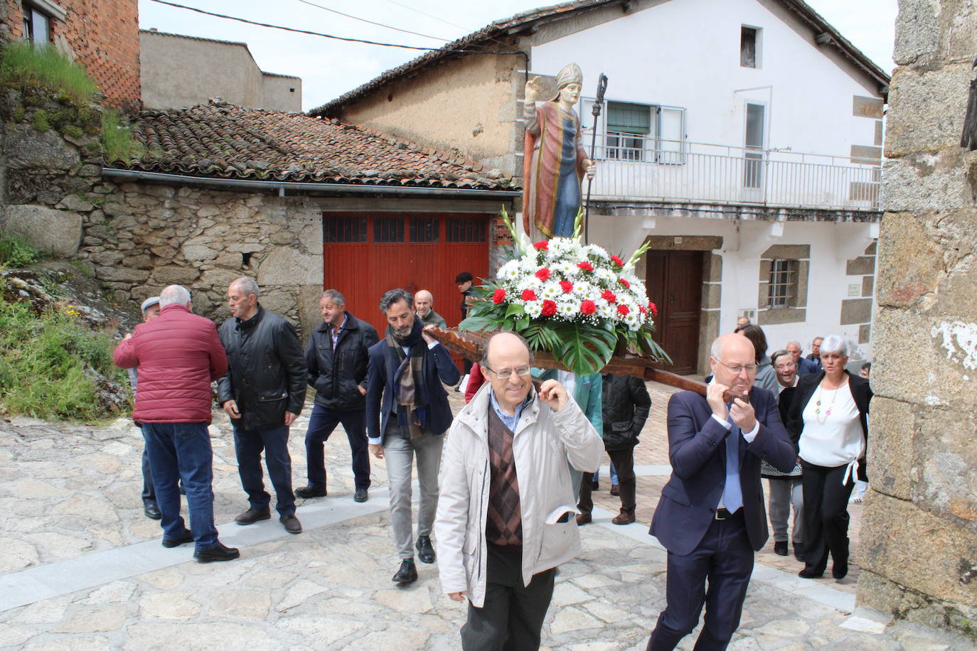 Cantagallo rinde honores a San Gregorio en un animado día de fiesta
