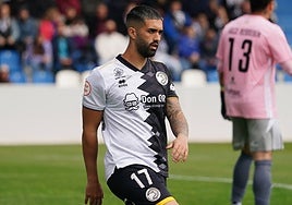 El delantero de Unionistas Dani García durante el último compromiso liguero frente al Sestao River en el estadio Reina Sofía.