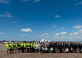 Foto de familia de la celebración.