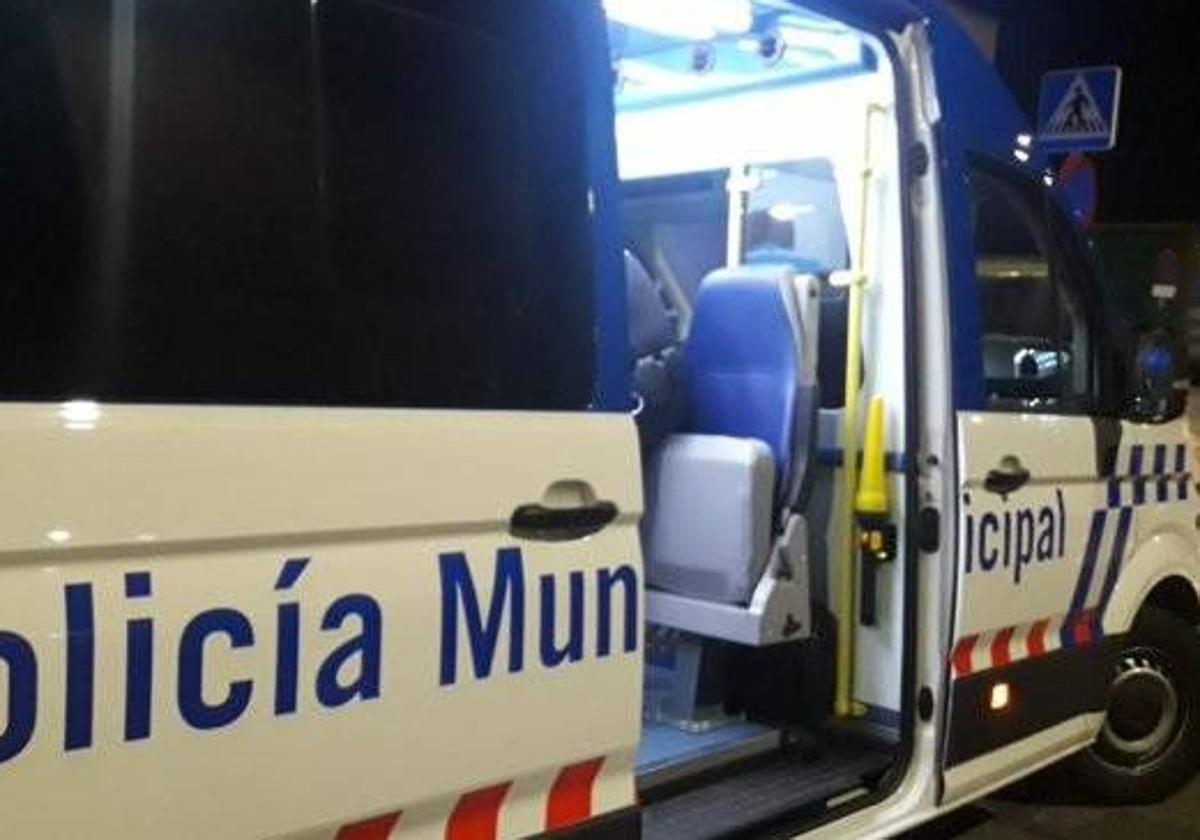 Detenida borracha en un bar por insultar y golpear a su hija de 10 años