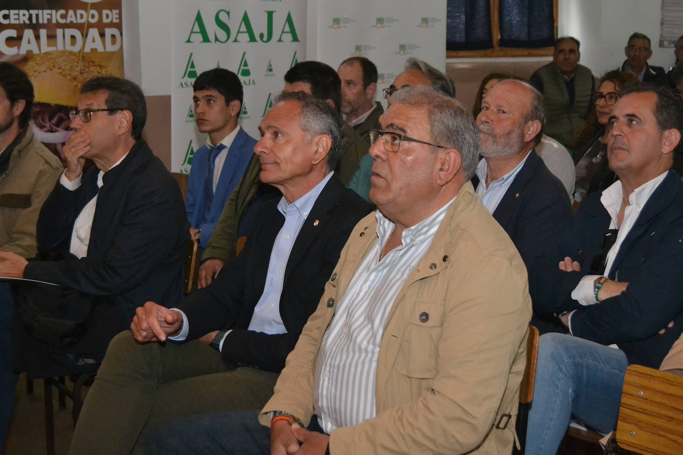 Exitosa jornada de promoción del vacuno de carne en Peralejos de Abajo