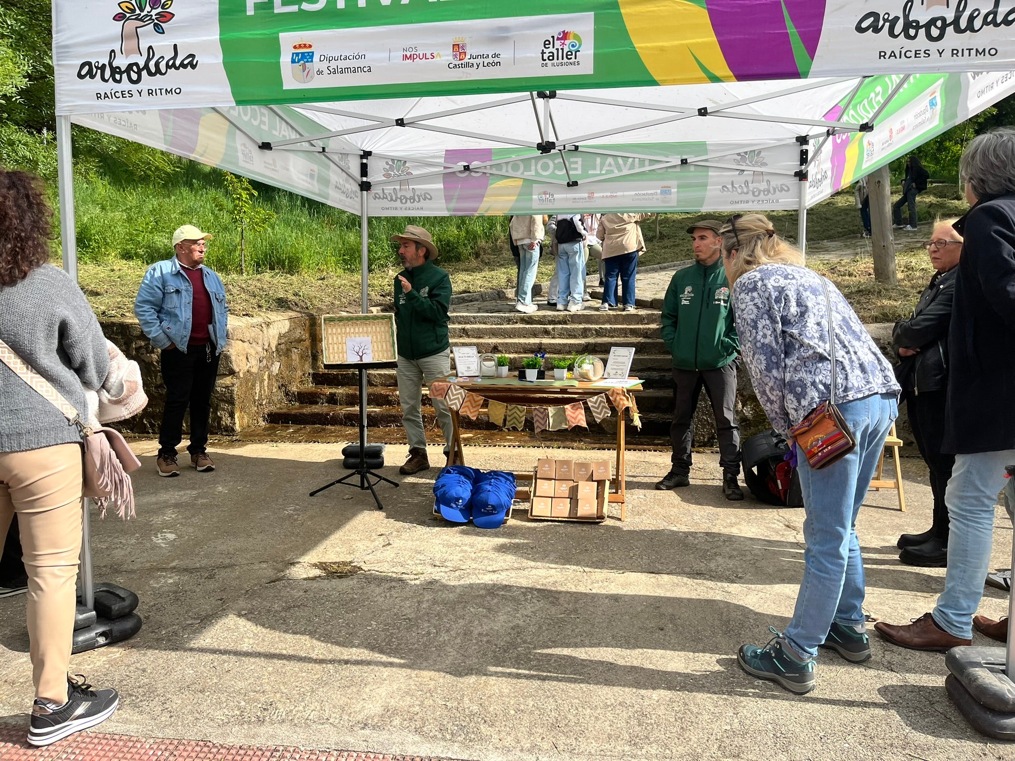 El programa Arbolar reforesta el paraje de El Regajo en Béjar