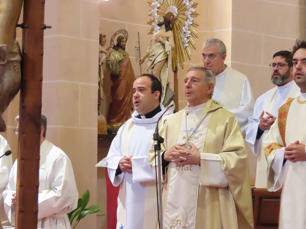 Nuevo acólito al servicio del altar