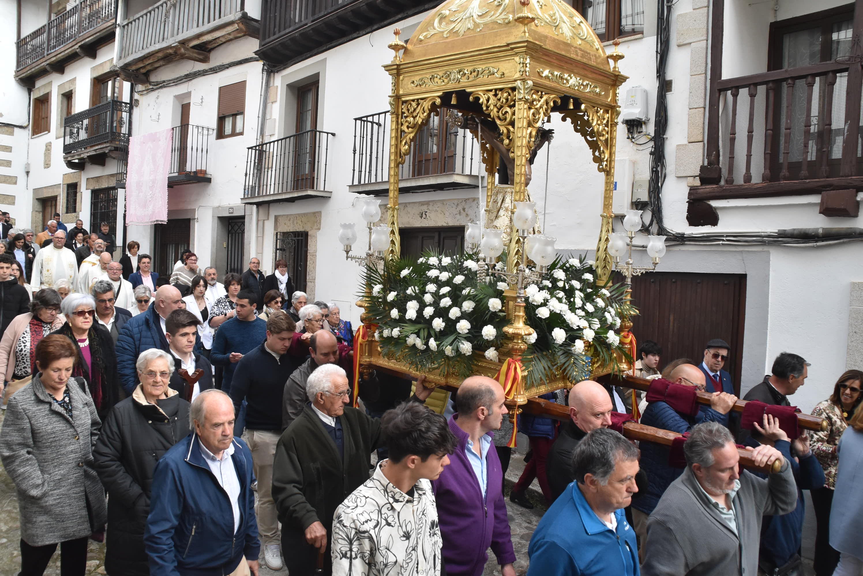 El Cristo del Refugio hace historia en Candelario