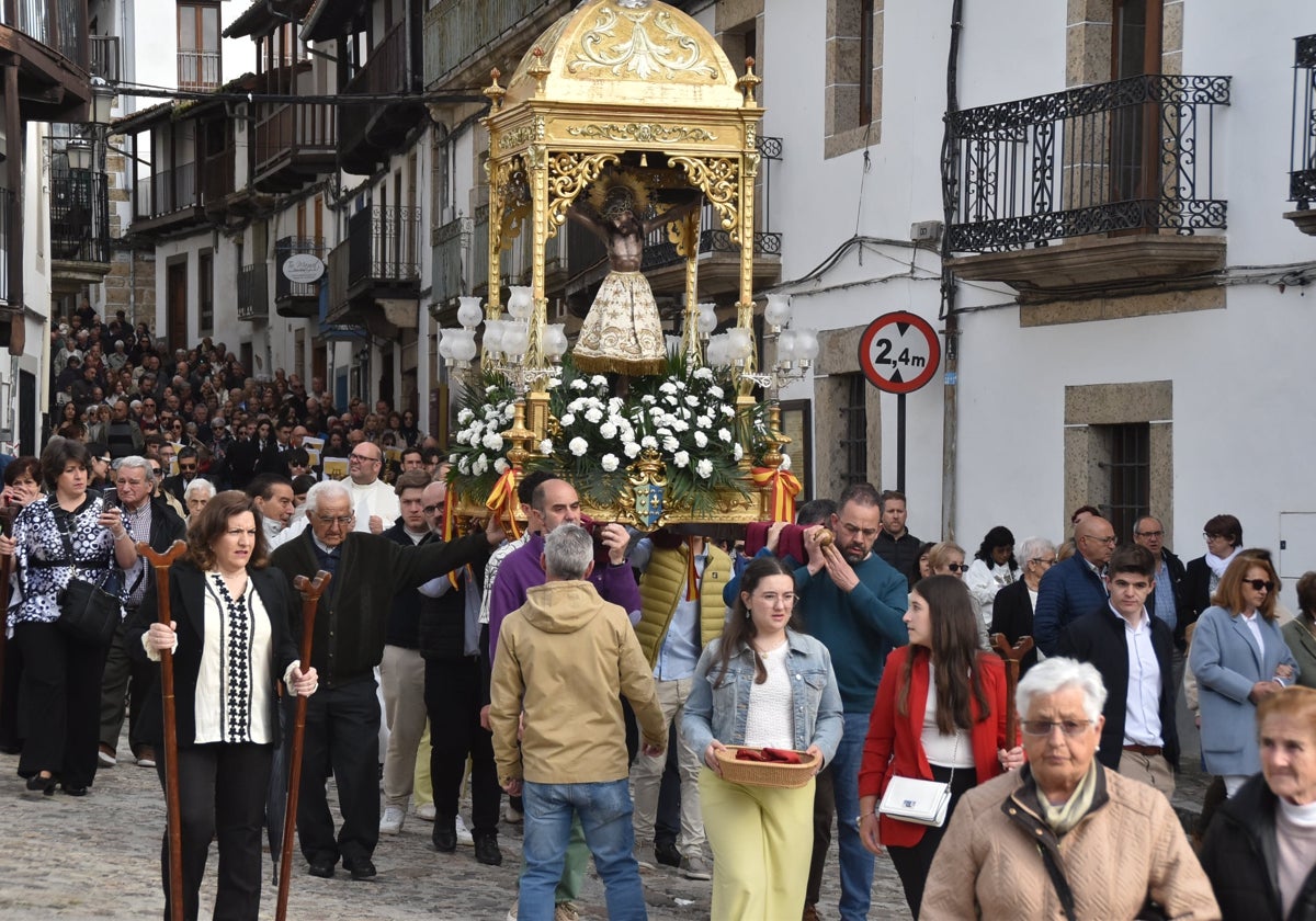 El Cristo del Refugio hace historia en Candelario