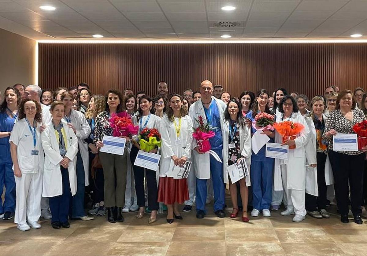 El Hospital reconoce el trabajo de seis profesionales en el Día Internacional de la Enfermería: «Nos sentimos orgullosos»