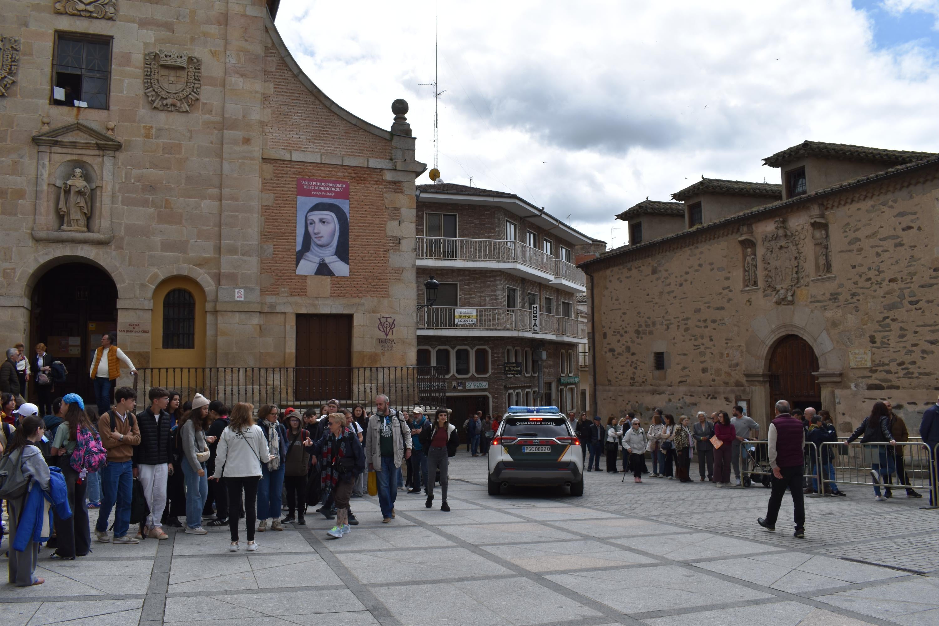 La Santa moviliza a los fieles de todo el mundo: «La primera imagen impacta mucho»