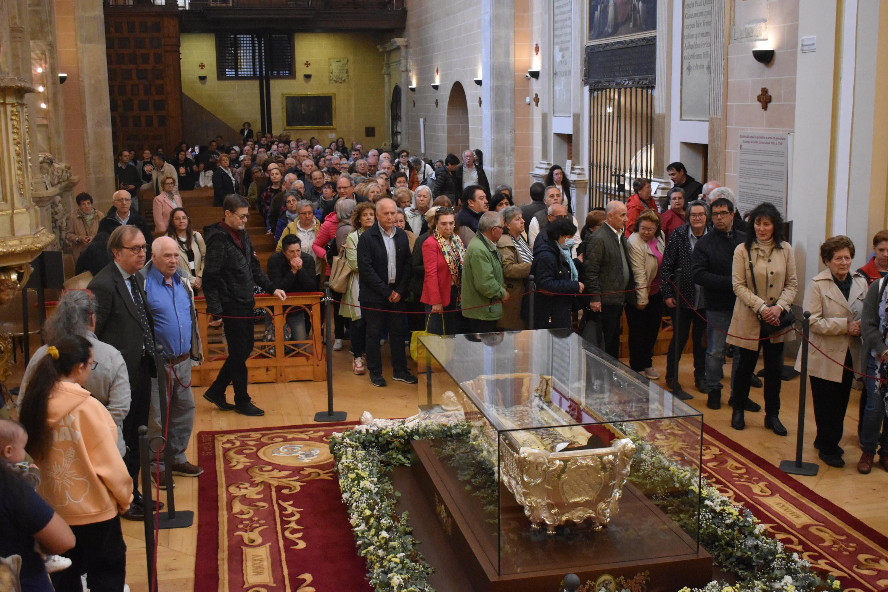 La Santa moviliza a los fieles de todo el mundo: «La primera imagen impacta mucho»