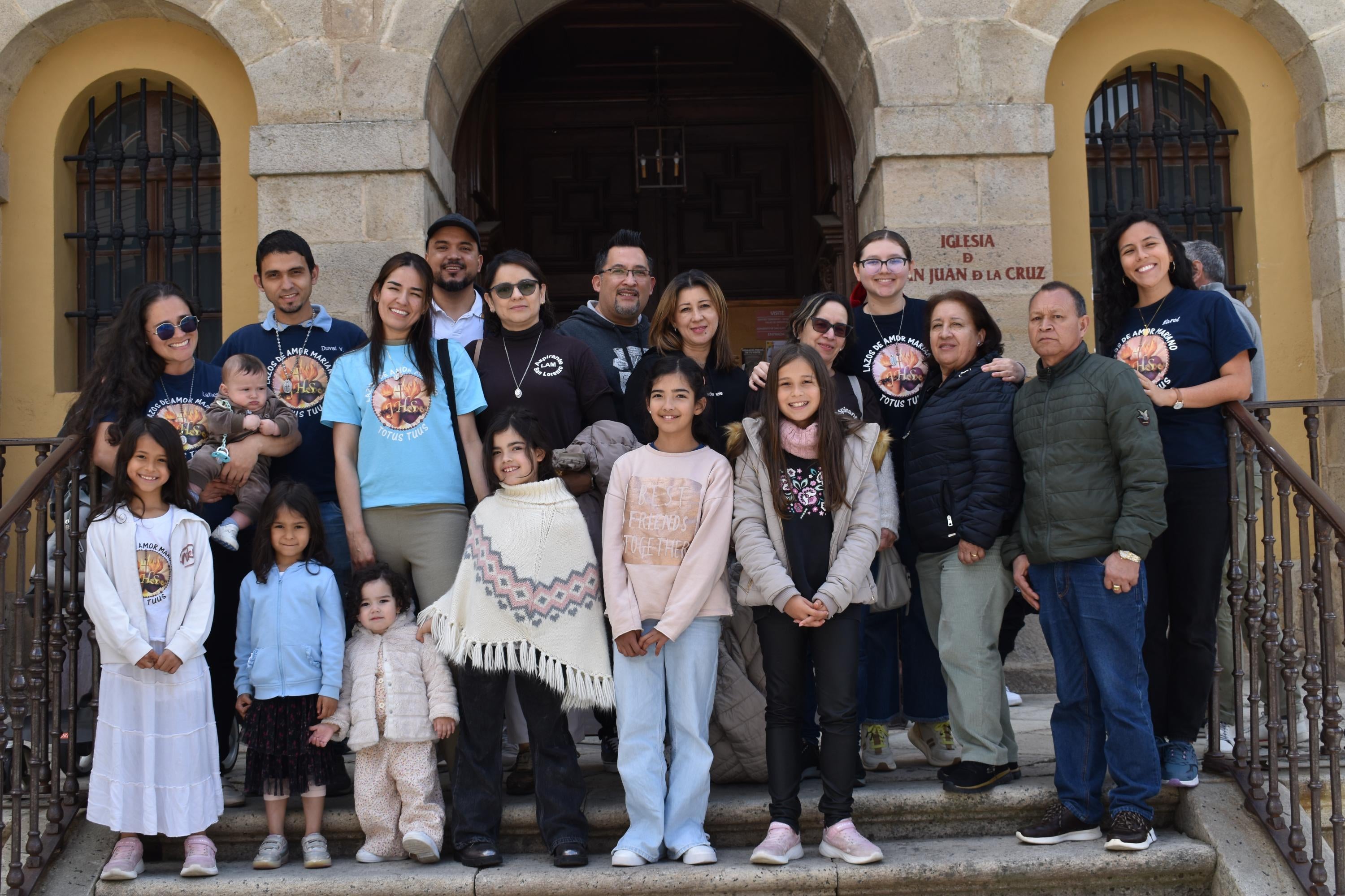 La Santa moviliza a los fieles de todo el mundo: «La primera imagen impacta mucho»
