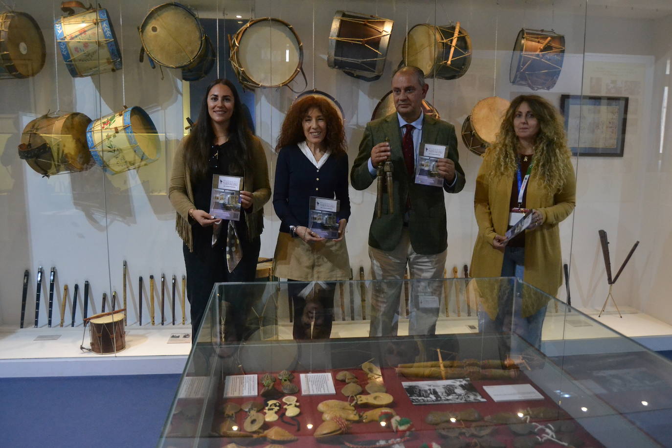 Ciudad Rodrigo estrena folleto del museo del Tamborilero
