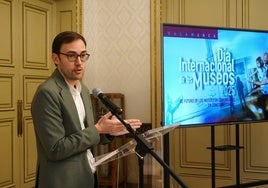 Ángel Fernández Silva durante la presentación de las actividades del Día de los Museos.
