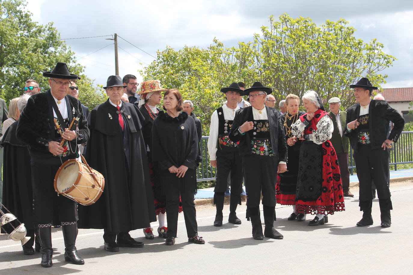 Cabrillas bendice los campos de la mano de San Isidro en el inicio del programa festivo