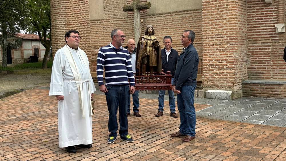 Procesión con San Isidro en Cantalapiedra