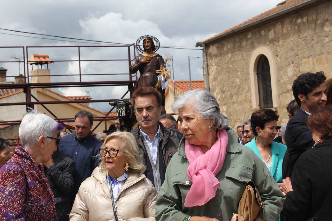 Cabrillas bendice los campos de la mano de San Isidro en el inicio del programa festivo