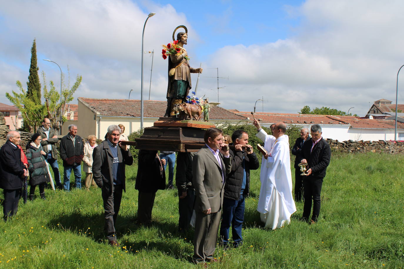 Guijuelo no falta a su cita con San Isidro y la bendición de campos