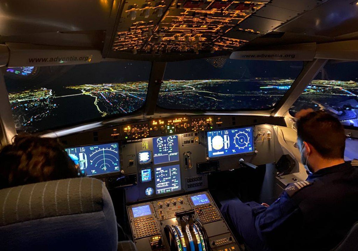 Adventia abre sus simuladores al público: del miedo a volar al placer de pilotar