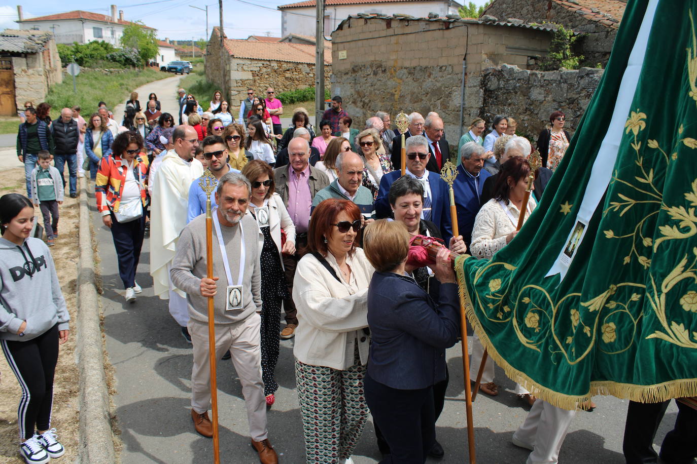 Bercimuelle honra a la Virgen del Monte