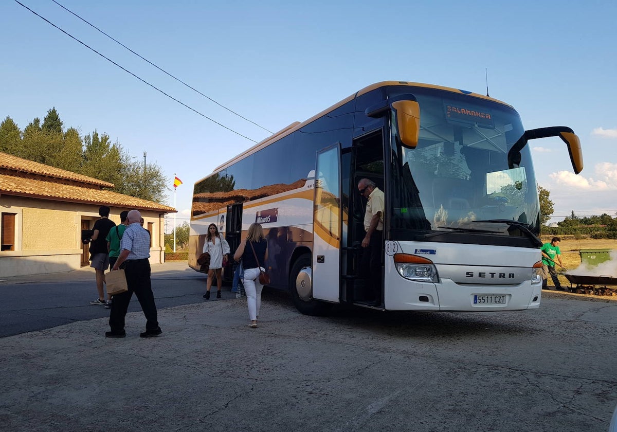 «Quieren que nos vayamos de los pueblos para salir más baratos»