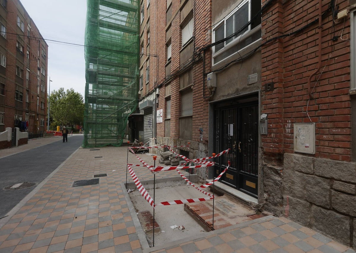 Imagen secundaria 1 - Comienza el cambio integral de cuatro calles clave en Garrido