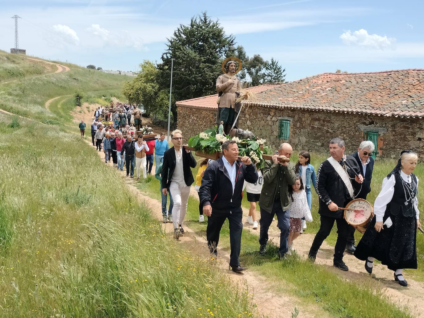 Encuentro de seis imágenes de San Isidro para bendecir los campos del Alto Alagón