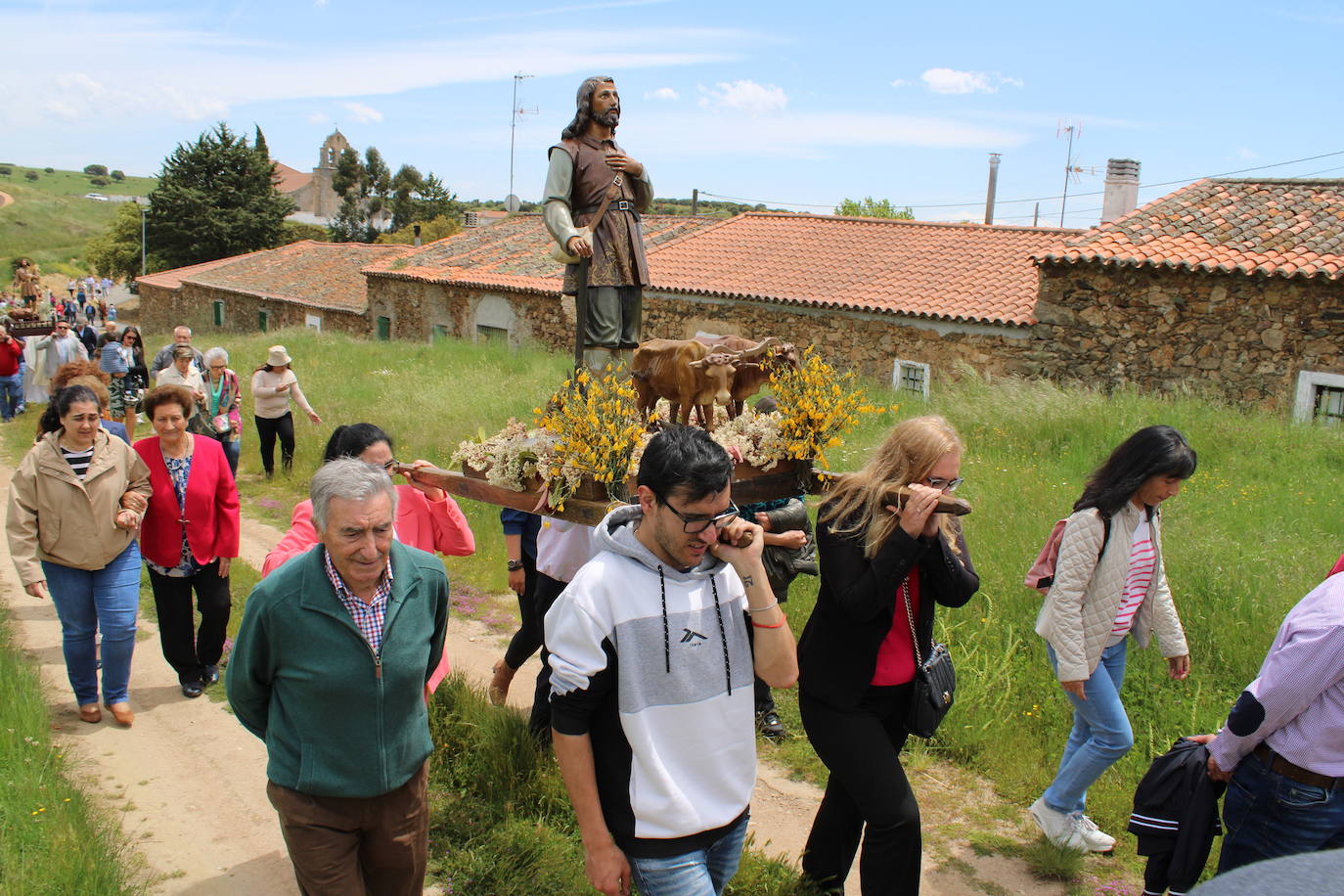 Encuentro de seis imágenes de San Isidro para bendecir los campos del Alto Alagón
