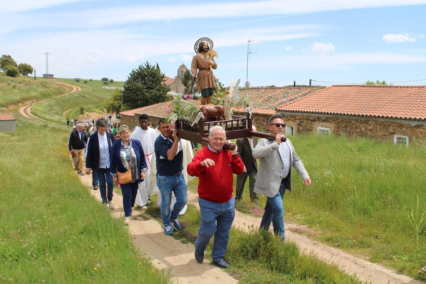 Encuentro de seis imágenes de San Isidro para bendecir los campos del Alto Alagón