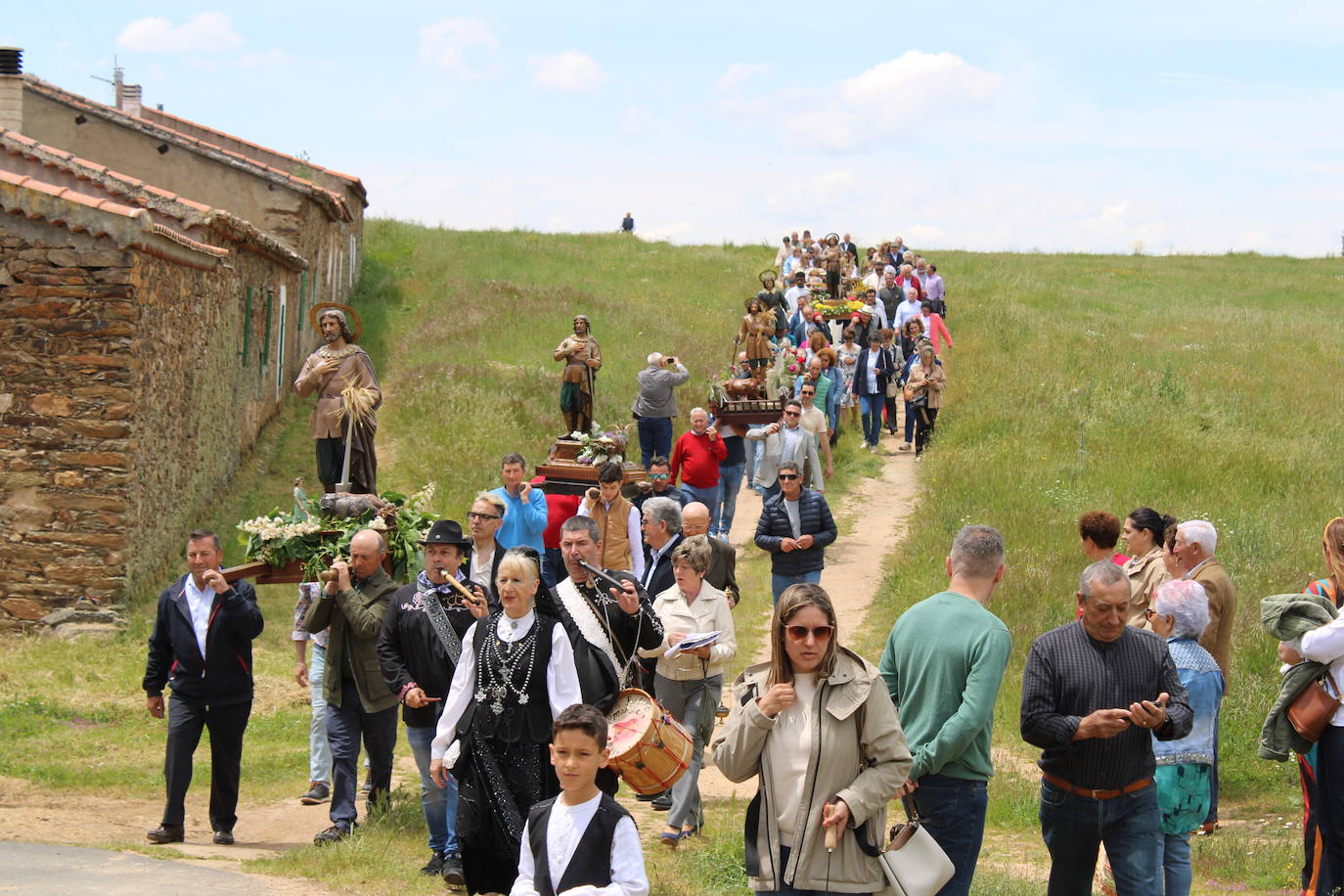 Encuentro de seis imágenes de San Isidro para bendecir los campos del Alto Alagón