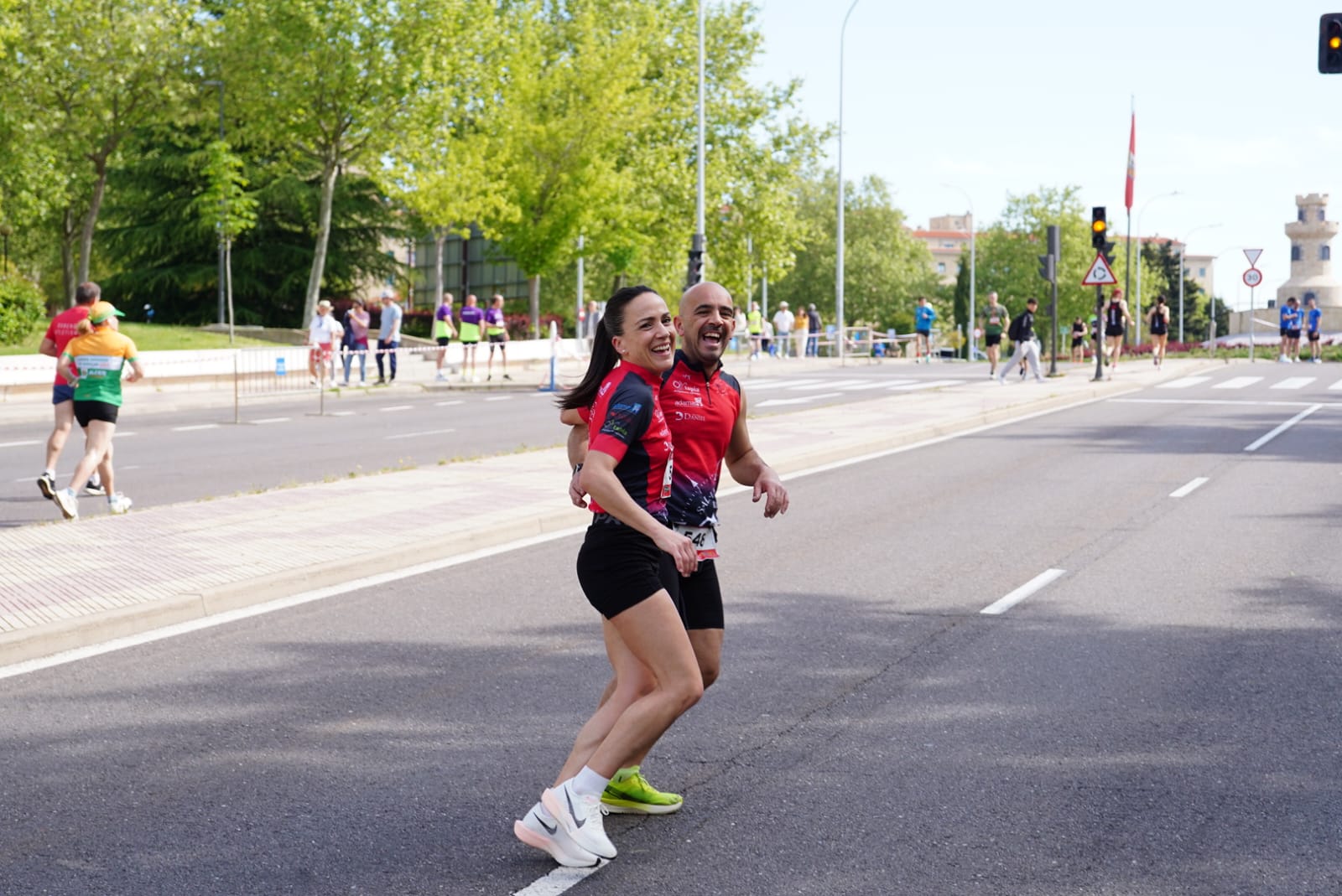 Adrián Martín y Ester Rodríguez se proclaman vencedores de la XIII Carrera Cívico-Militar San Fernando