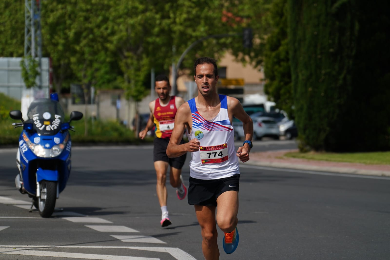 Adrián Martín y Ester Rodríguez se proclaman vencedores de la XIII Carrera Cívico-Militar San Fernando