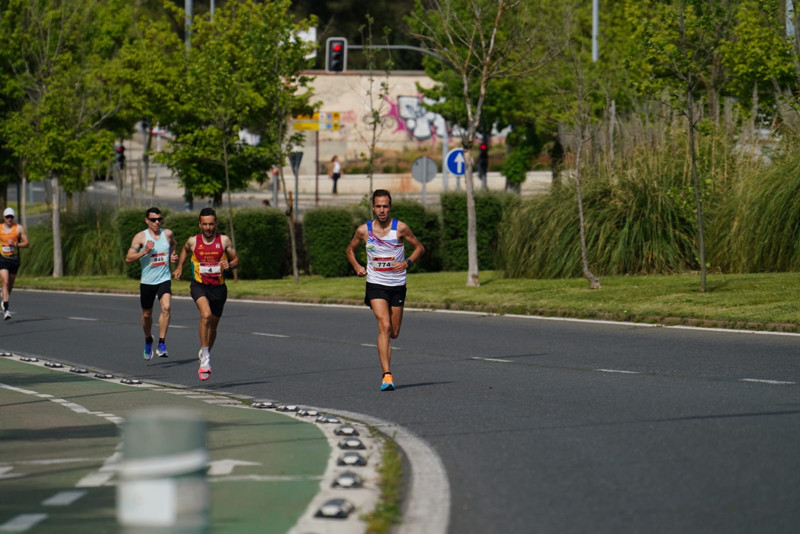 Adrián Martín y Ester Rodríguez se proclaman vencedores de la XIII Carrera Cívico-Militar San Fernando