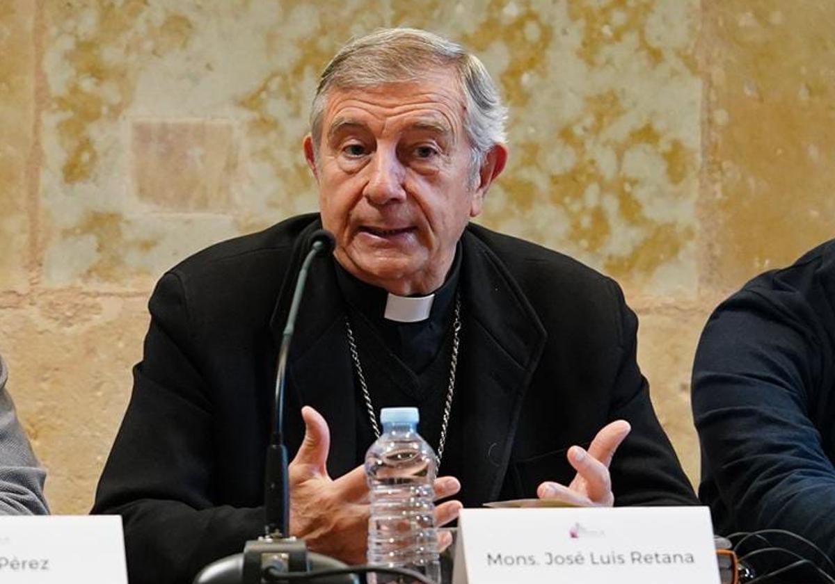 El obispo dice que «no es un acierto» mostrar así el cuerpo de Santa Teresa: «Solo alienta el morbo»
