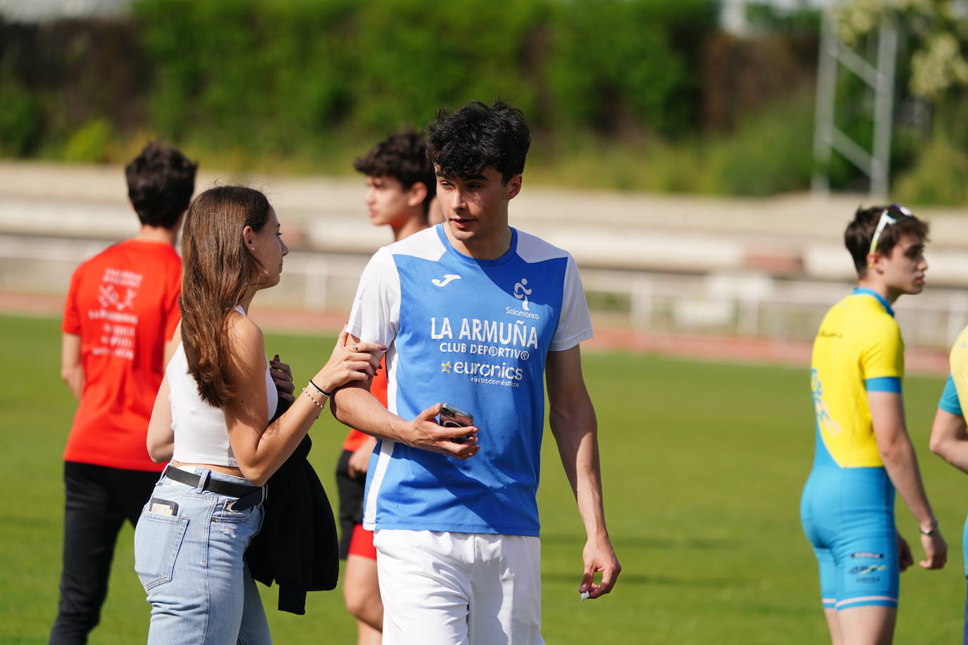 Otra gran tarde de atletismo en Las Pistas con marcas muy destacadas