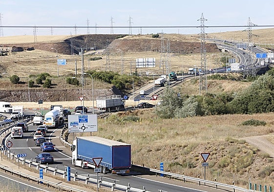 La glorieta de Buenos Aires donde enlazan la A-66 y la A-62.
