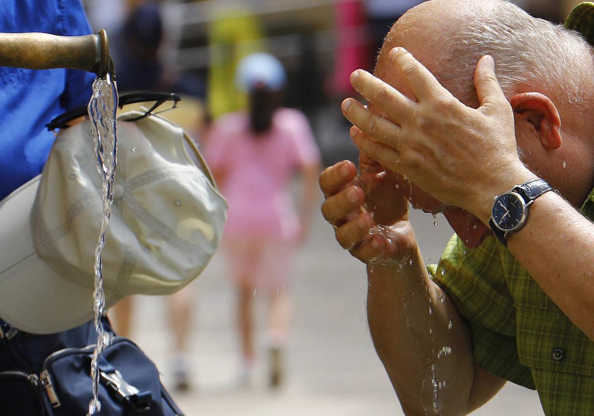 El verano está aquí: la AEMET señala la fecha y los lugares afectados por la primera ola de calor