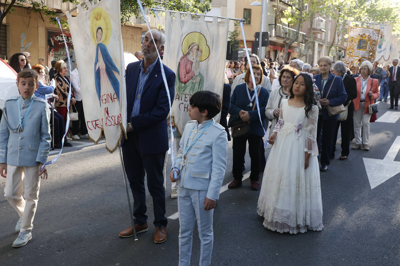 30 años de María Auxiliadora a hombros por las calles de Salamanca