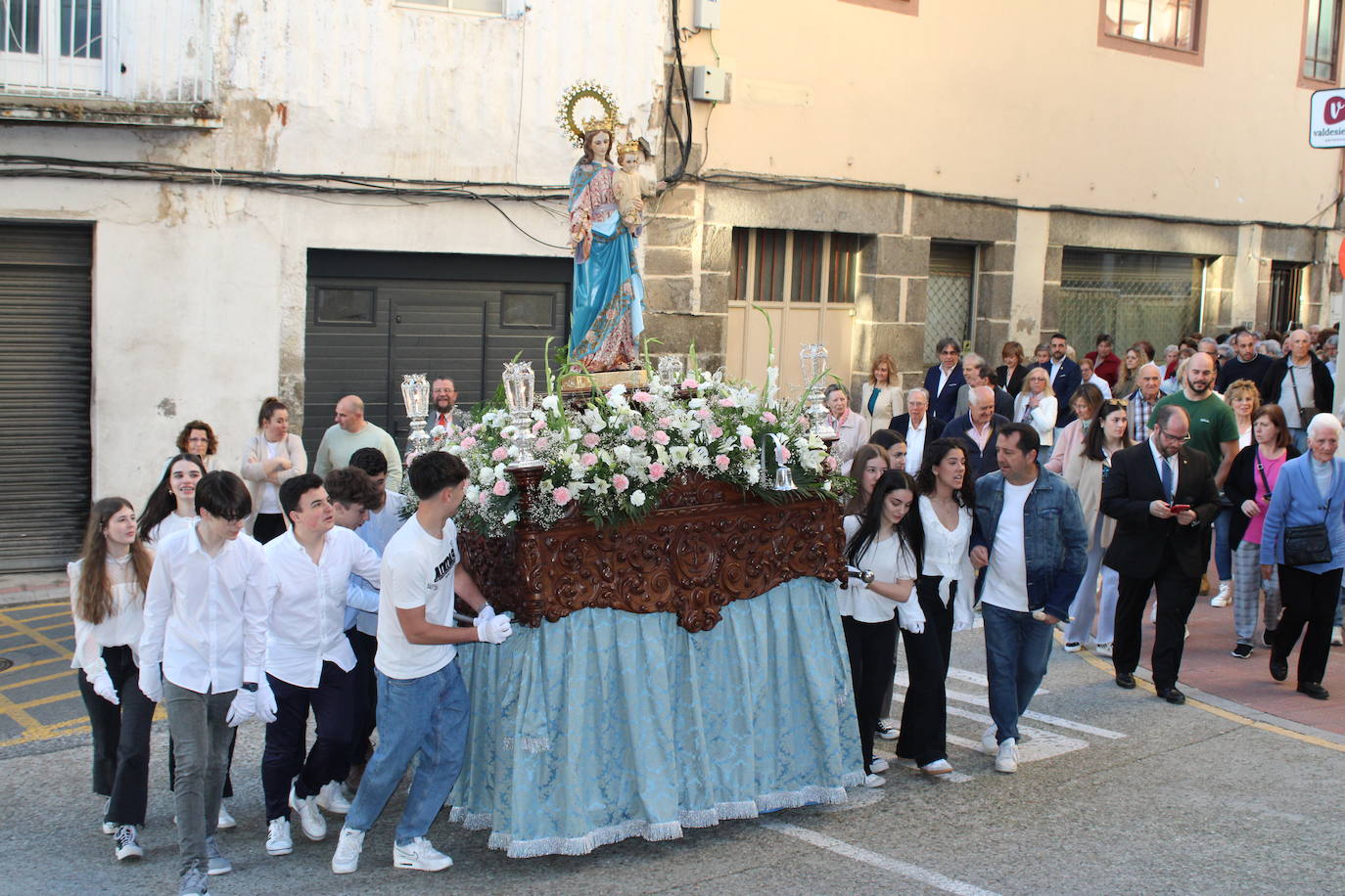 Béjar se vuelca con María Auxiliadora