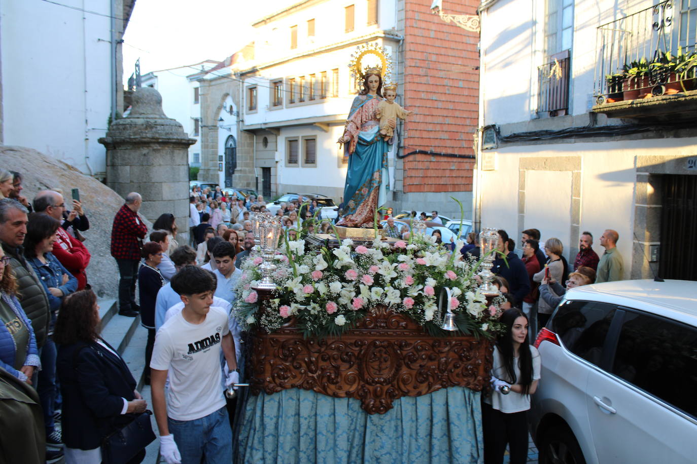 Béjar se vuelca con María Auxiliadora