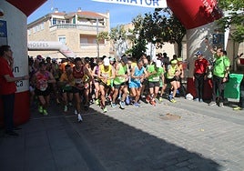 La salida de la carrera en categoría absoluta.