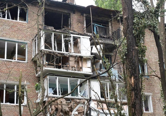 Uno de los edificios dañados por el ataque.