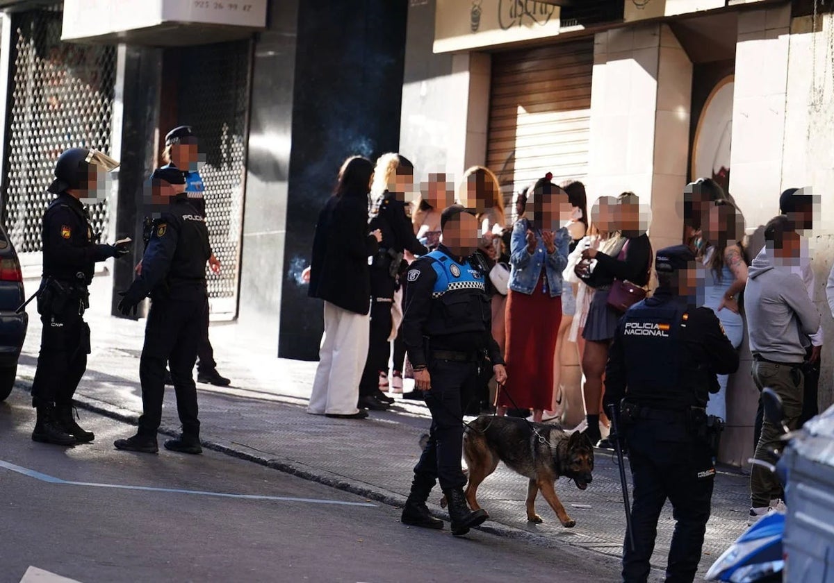 Dos detenidos y 95 registros en la redada en el after de la Cuesta de Sancti Spíritus