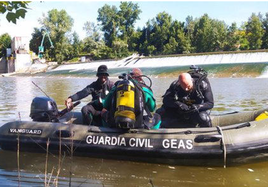 Imagen del dispositivo de búsqueda en el Pisuerga.